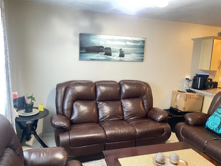 2 Bedroom Property for Sale in Generaal De Wet Free State